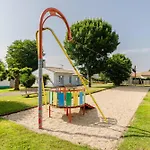 Vakantiehuis 11 - Le Rossignol - Village *